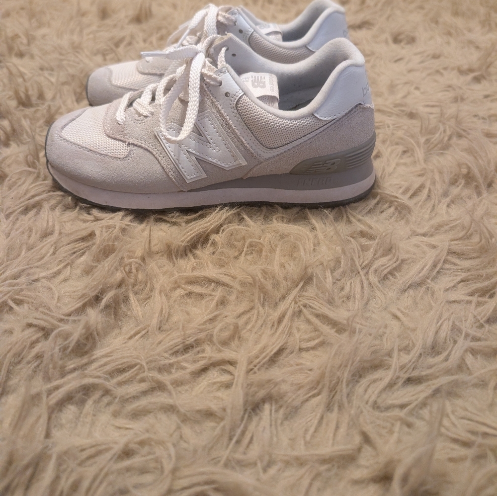 New Balance Women's White Sneakers(Wore Once)